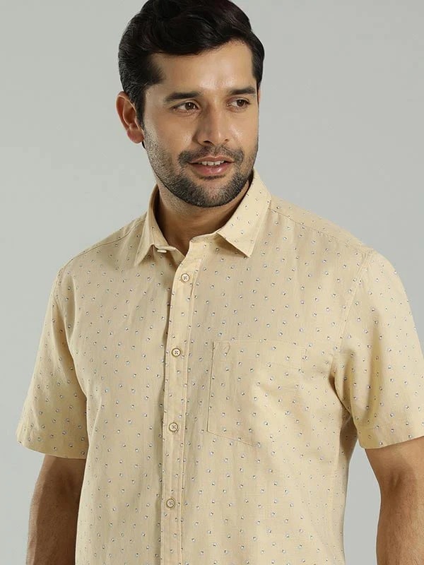 Indian Terrain Men's Regular Fit Half Sleeve All Over Print Khaki Shirt